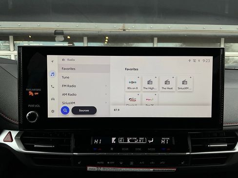 New 2026 Toyota Sienna XSE image 32