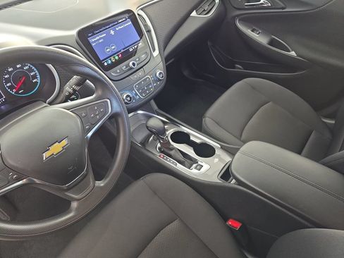 Used 2025 Chevrolet Malibu LT FWD image 22
