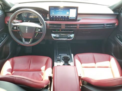 Certified 2025 Lincoln Corsair Reserve w/ Jet Appearance Package AWD/4WD image 23