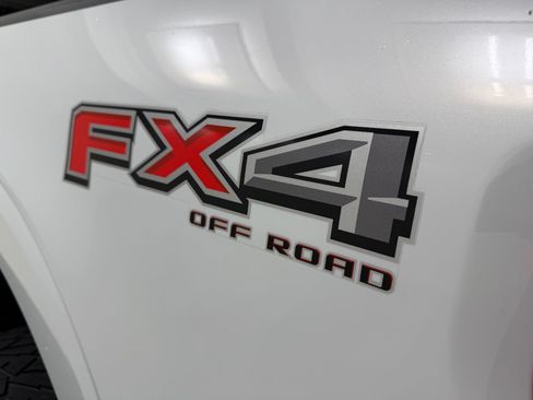 Used 2022 Ford F150 Lariat w/ Max Trailer Tow Package AWD/4WD image 10