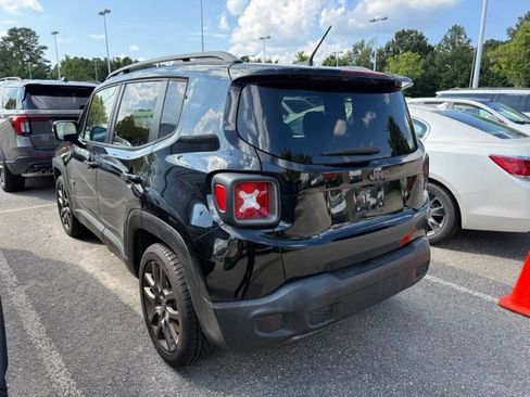 Used 2016 Jeep Renegade 75th Anniversary FWD image 15