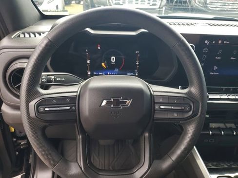 Used 2023 Chevrolet Colorado Trail Boss AWD/4WD image 10