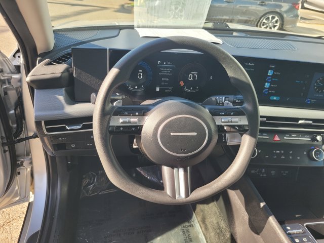 Used 2025 Hyundai Sonata SEL FWD image 30
