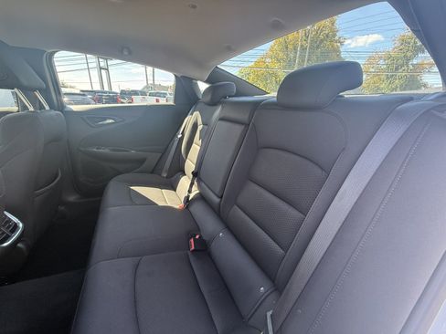 Used 2025 Chevrolet Malibu LT FWD image 26