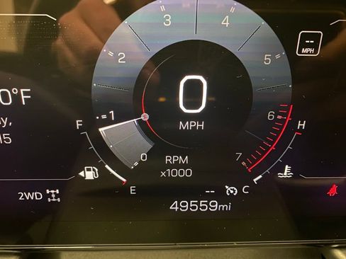 Used 2025 GMC Terrain Elevation AWD/4WD image 21