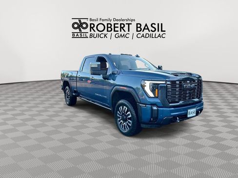 Used 2024 GMC Sierra 2500 Denali Ultimate w/ Snow Plow Prep/Camper Package AWD/4WD image 2