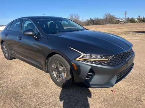 Used 2021 Kia K5 LXS image 1