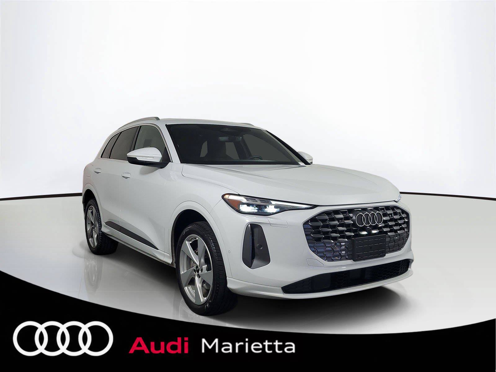 Used 2025 Audi Q5 Premium AWD/4WD image 1