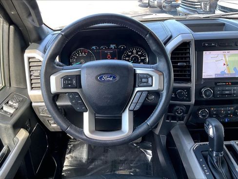 Used 2020 Ford F150 Lariat image 5