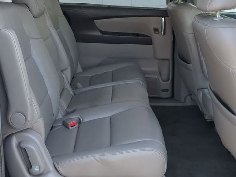 Used 2016 Honda Odyssey Touring Elite image 27