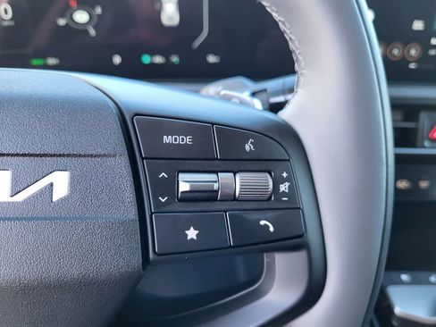 New 2025 Kia EV6 Wind image 19