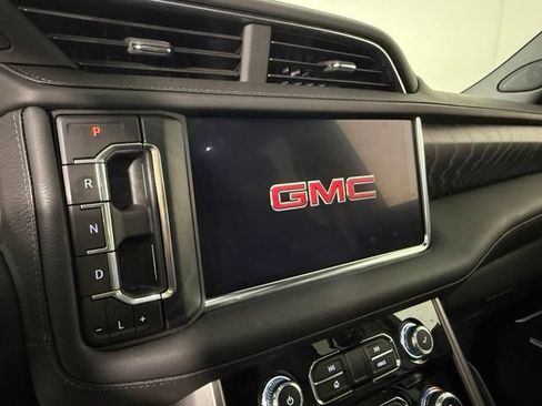 Used 2024 GMC Yukon Denali RWD image 14