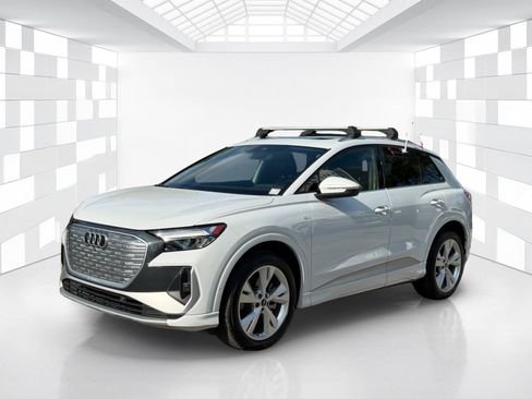 Used 2023 Audi Q4 e-tron Premium Plus w/ Premium Plus AWD/4WD image 3