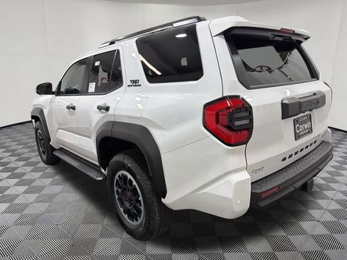 Used 2026 Toyota 4Runner TRD Off-Road Premium AWD/4WD image 4