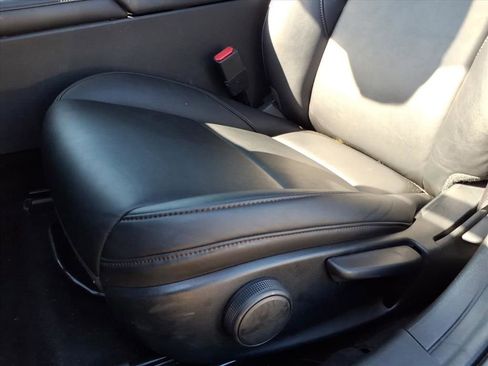 Used 2024 MAZDA MAZDA3 s image 19