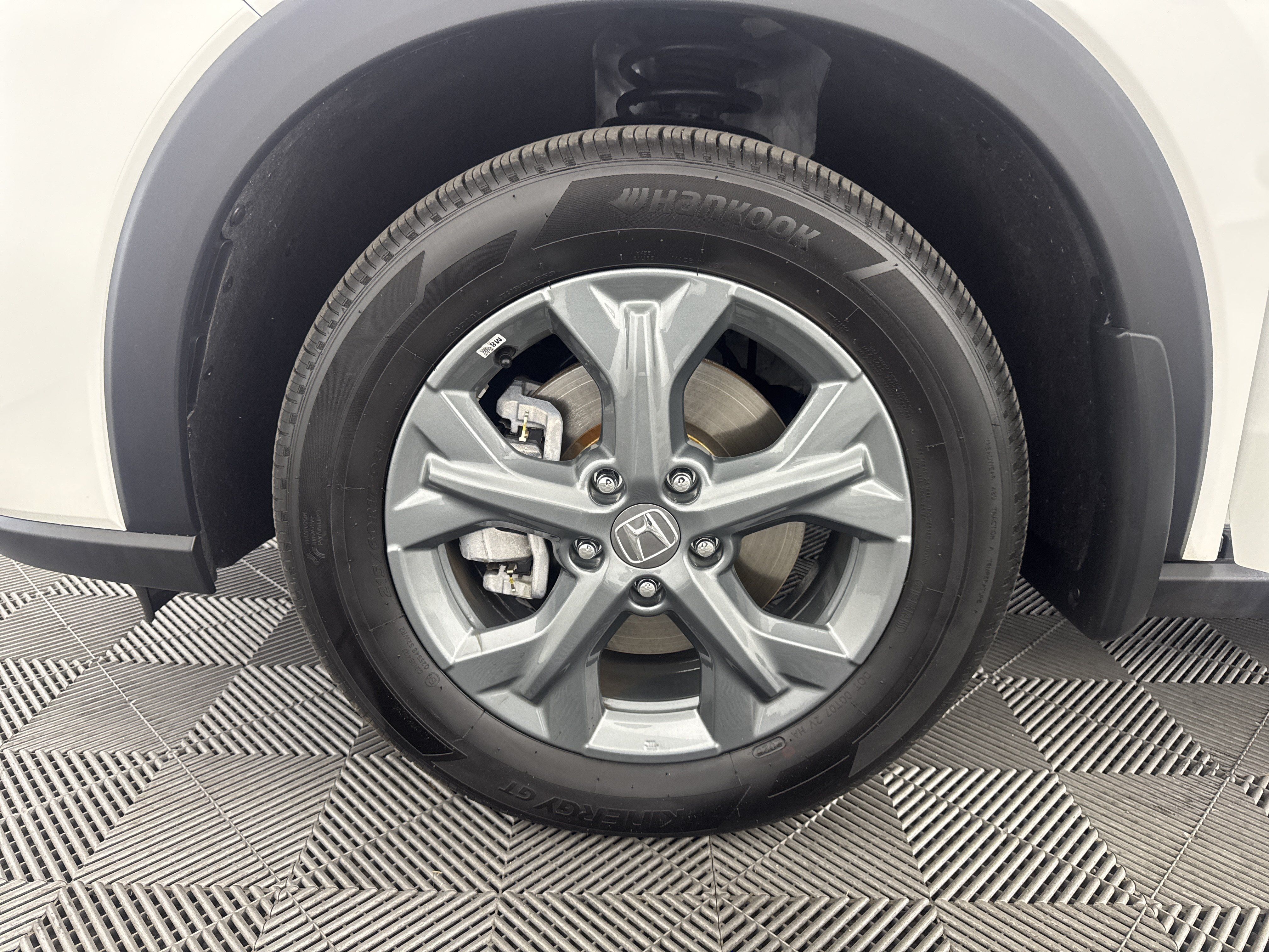 Certified 2026 Honda HR-V LX image 24