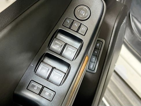 Used 2015 GMC Yukon XL Denali image 14