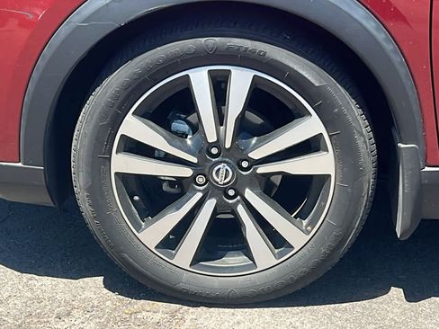 Used 2020 Nissan Kicks SV FWD image 9