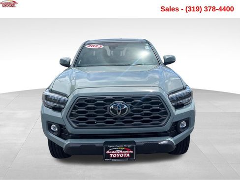 Used 2023 Toyota Tacoma TRD Off-Road w/ TRD Premium Off Road Package AWD/4WD image 10
