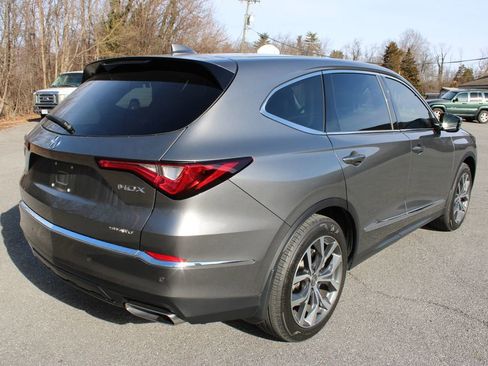 Used 2024 Acura MDX SH-AWD w/ Technology Package image 9