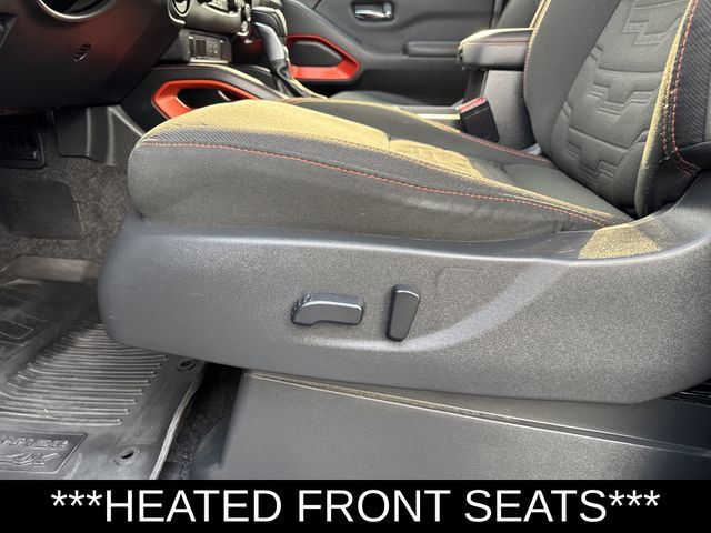 Used 2024 Nissan Frontier PRO-4X w/ Off-Road Protection Package AWD/4WD image 11