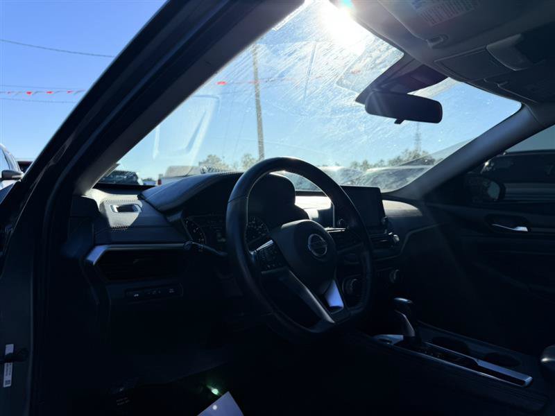 Used 2021 Nissan Altima 2.5 SR w/ SR Premium Package FWD image 25