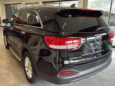 Used 2016 Kia Sorento LX w/ LX Convenience Package AWD/4WD image 5