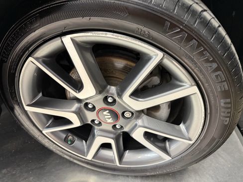 Used 2020 Kia Soul GT-Line Turbo FWD image 28