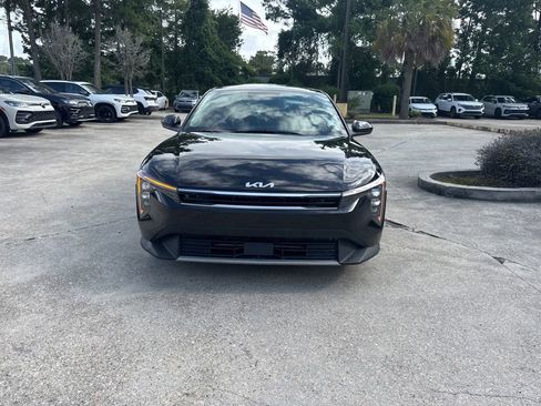 Used 2025 Kia K4 EX FWD image 2