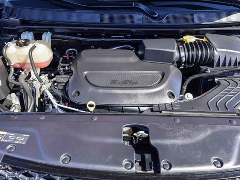 Used 2023 Chrysler Pacifica Touring-L image 24