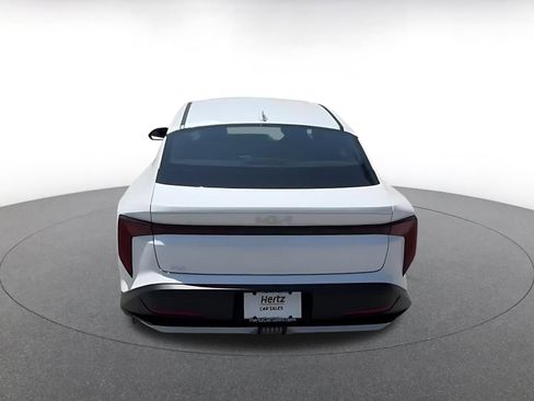 Used 2025 Kia K4 FWD image 8