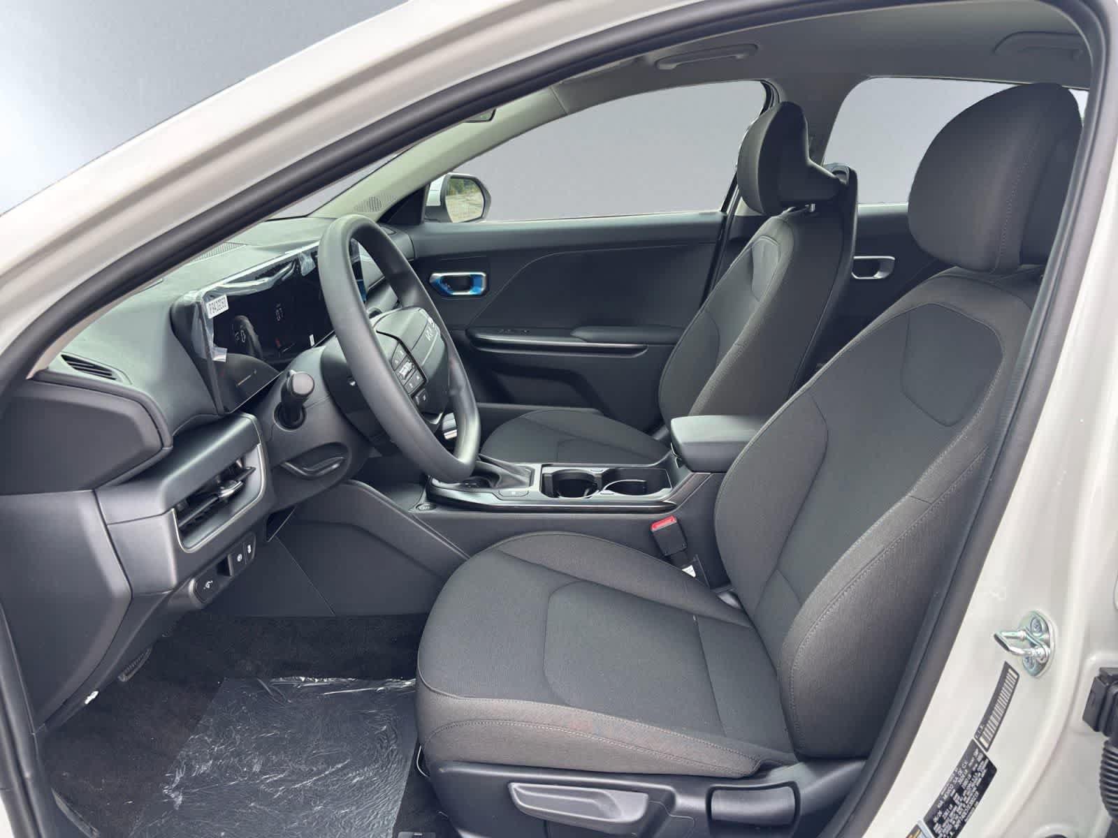 New 2026 Kia K4 FWD image 10