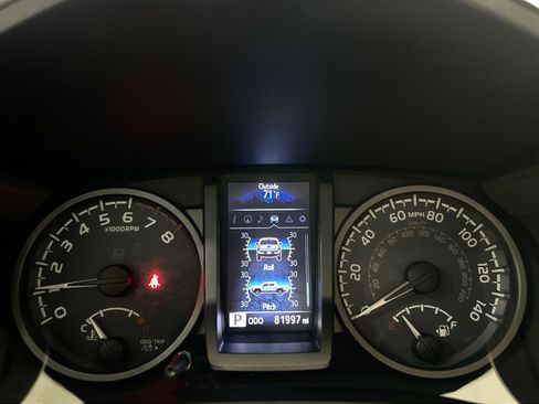 Used 2018 Toyota Tacoma SR image 22