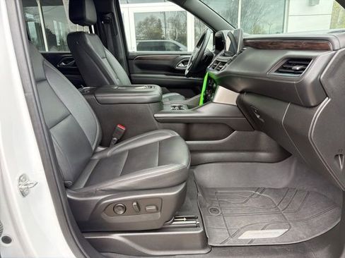 Used 2023 Chevrolet Tahoe Z71 w/ Luxury Package AWD/4WD image 20