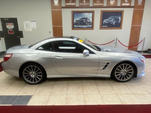 Used 2013 Mercedes-Benz SL 550 image 5