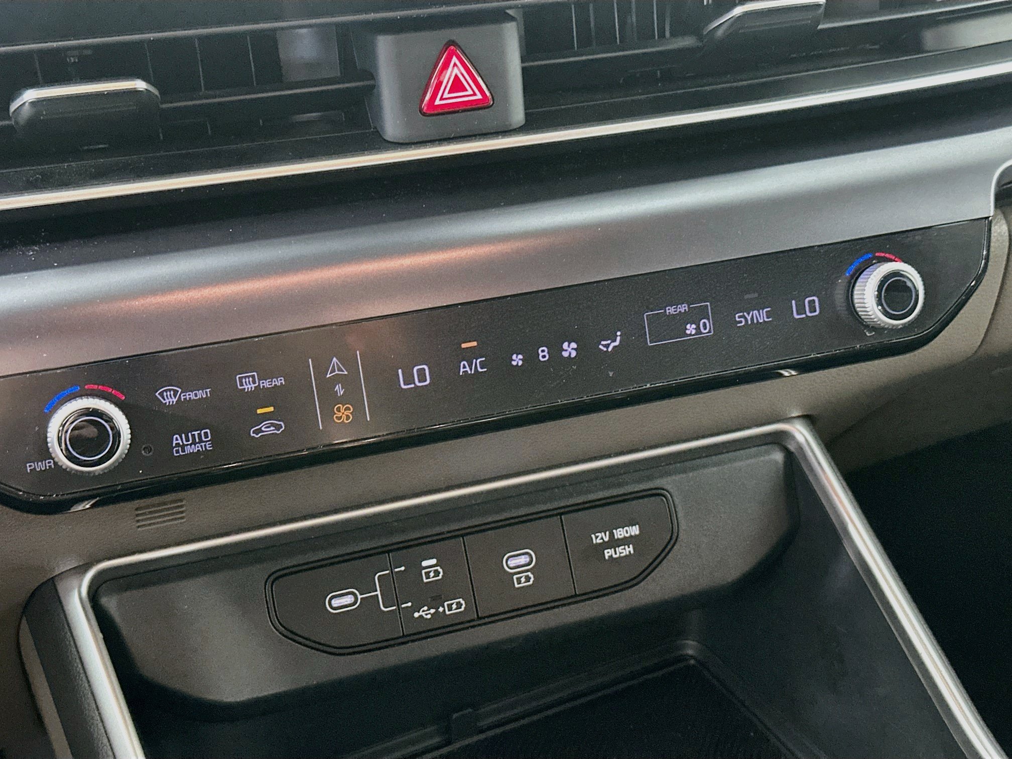 Used 2025 Kia Carnival FWD image 24