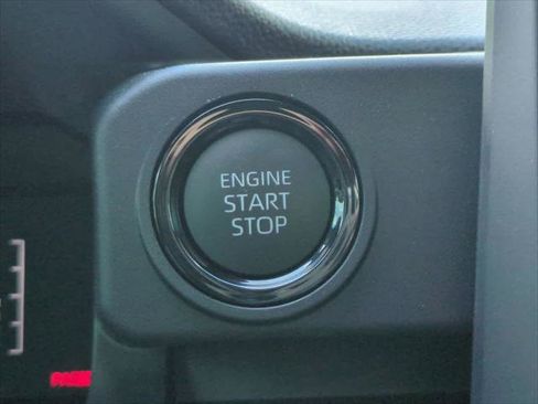 Certified 2026 Toyota Tacoma SR5 image 25