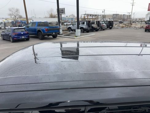 Used 2018 Land Rover Range Rover image 18