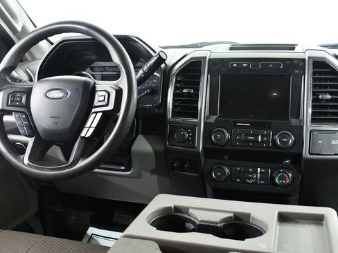 Used 2019 Ford F250 XLT w/ Snow Plow Prep Package AWD/4WD image 8