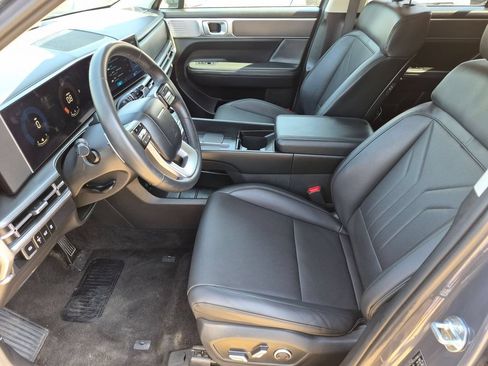 Used 2025 Hyundai Santa Fe SEL FWD image 21