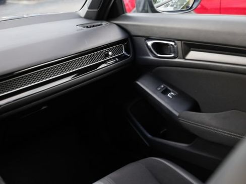 Used 2022 Honda Civic Sport image 28