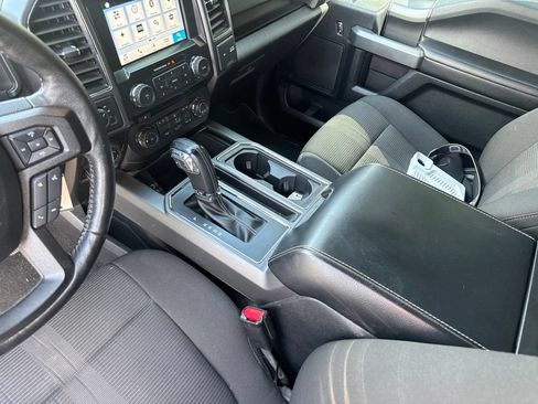 Used 2017 Ford F150 XLT w/ Equipment Group 302A Luxury AWD/4WD image 18
