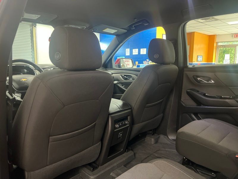 Used 2023 Chevrolet Traverse LT w/ LPO, Floor Liner Package AWD/4WD image 18