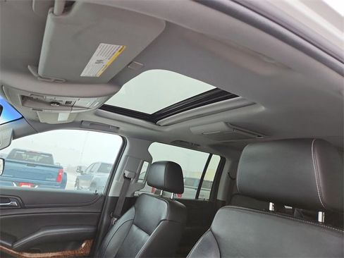 Certified 2020 Chevrolet Suburban Premier image 19