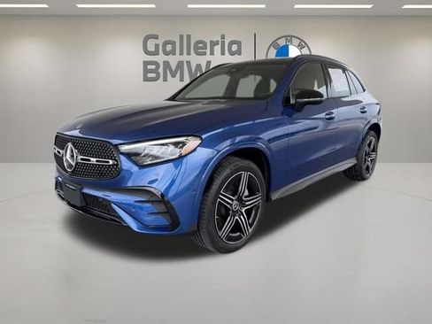 Used 2025 Mercedes-Benz GLC 300 4MATIC image 1