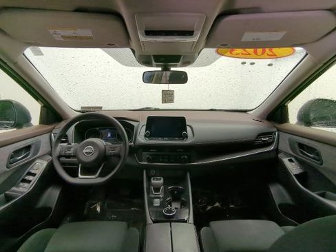 Used 2023 Nissan Rogue S AWD/4WD image 20