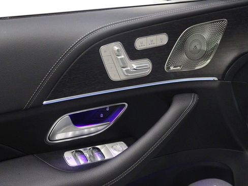 New 2026 Mercedes-Benz GLS 450 4MATIC image 16