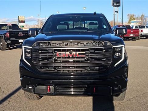 Used 2022 GMC Sierra 1500 AT4X image 3