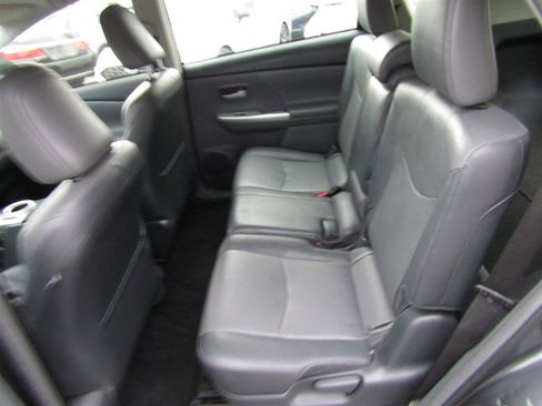 Used 2012 Toyota Prius V image 18