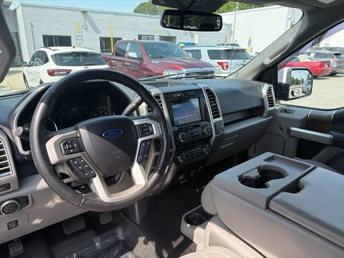 Used 2016 Ford F150 Lariat w/ Equipment Group 501A Mid AWD/4WD image 16